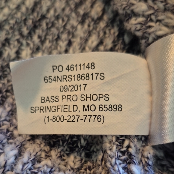 Natural Reflections Women's Heathered V-Neck Sweater - Picture 8 of 8